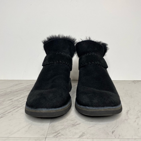 UGG McKay Black Winter Boot 6 1/2 - Picture 2 of 13